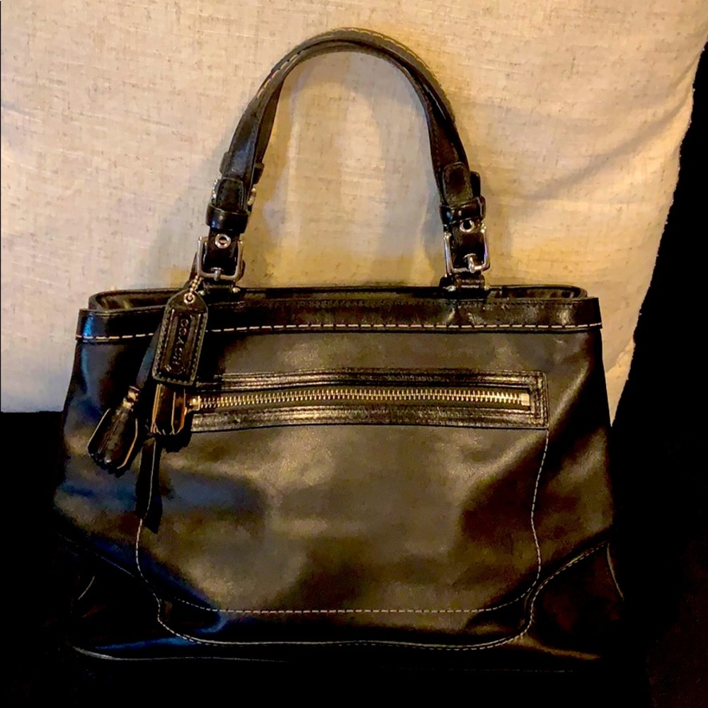 Coach black purse 👜
